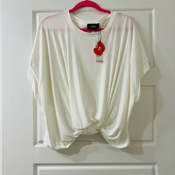 Cider White Crop Top - Picture 2 of 4